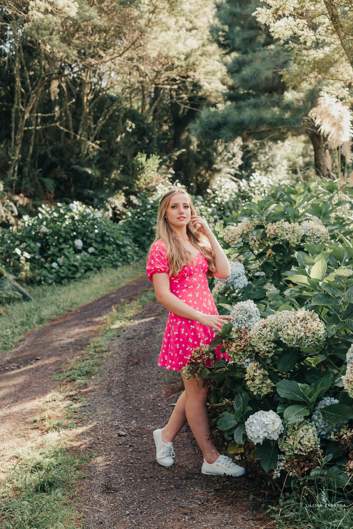 ensaio-de-15-anos-serra-do-rio-do-rastro-fotógrafa-de-santa-catarina-vestido-rosa-estampado-fotógrafos-de-santa-catarina-fotógrafa-de-lauro-muller-fotógrafos-de-lauro-muller-fotógrafa-de-15-anos