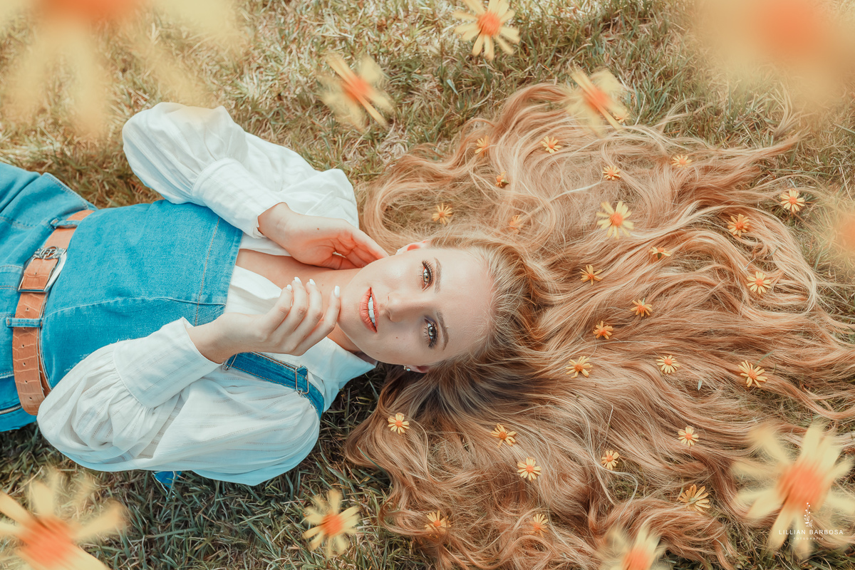 ensaio-de-15-anos-serra-do-rio-do-rastro-fotógrafa-de-santa-catarina-pousada-luar-dos-canions-camisa-branca-macacão-jeans-fotógrafos-de-santa-catarina-fotógrafa-de-lauro-muller-fotógrafos-de-lauro-muller-fotógrafa-de-15-anos