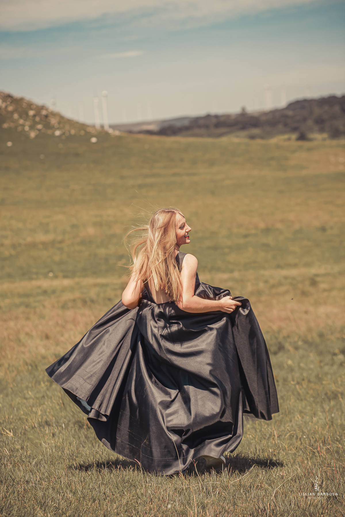 ensaio-de-15-anos-serra-do-rio-do-rastro-fotógrafa-de-santa-catarina-vestido-preto-fotógrafos-de-santa-catarina-fotógrafa-de-lauro-muller-fotógrafos-de-lauro-muller-fotógrafa-de-15-anos