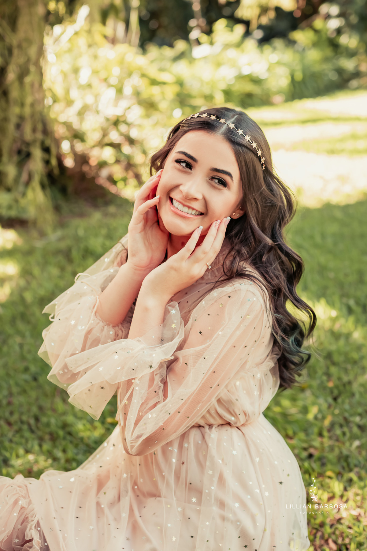 ensaio-de-15-anos-castelo-britanico-castelo-em-cocal-do-sul-castelo-em-santa-catarina-vestido-bege-fotógrafa-de-santa-catarina-fotógrafos-de-santa-catarina-fotógrafa-de-lauro-muller-fotógrafos-de-lauro-muller-fotógrafa-de-15-anos