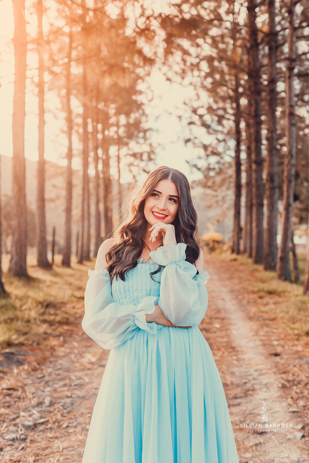 ensaio-de-15-anos-castelo-britanico-castelo-em-cocal-do-sul-castelo-em-santa-catarina-vestido-azul-fotógrafa-de-santa-catarina-fotógrafos-de-santa-catarina-fotógrafa-de-lauro-muller-fotógrafos-de-lauro-muller-fotógrafa-de-15-anos