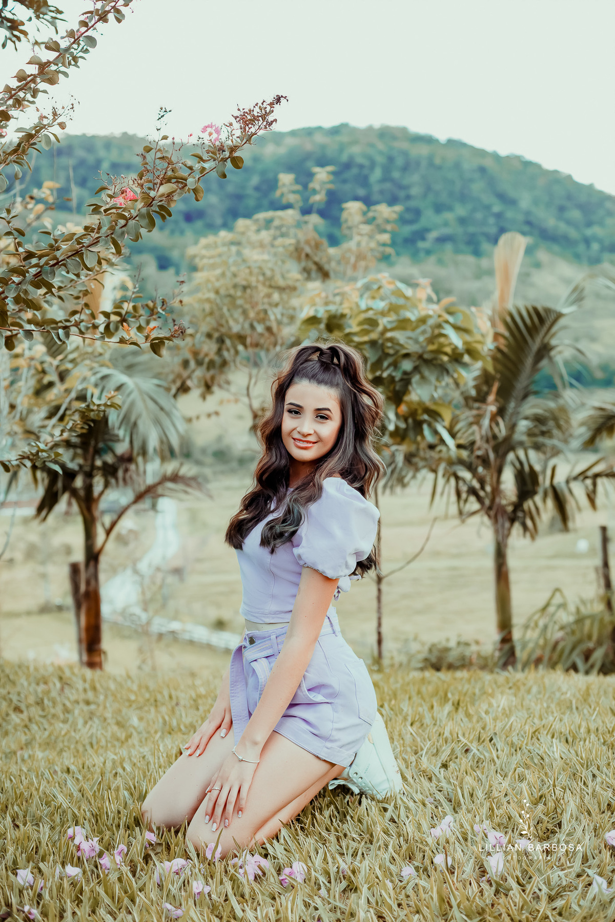 ensaio-de-15-anos-castelo-britanico-castelo-em-cocal-do-sul-castelo-em-santa-catarina-vestido-lilás-fotógrafa-de-santa-catarina-fotógrafos-de-santa-catarina-fotógrafa-de-lauro-muller-fotógrafos-de-lauro-muller-fotógrafa-de-15-anos