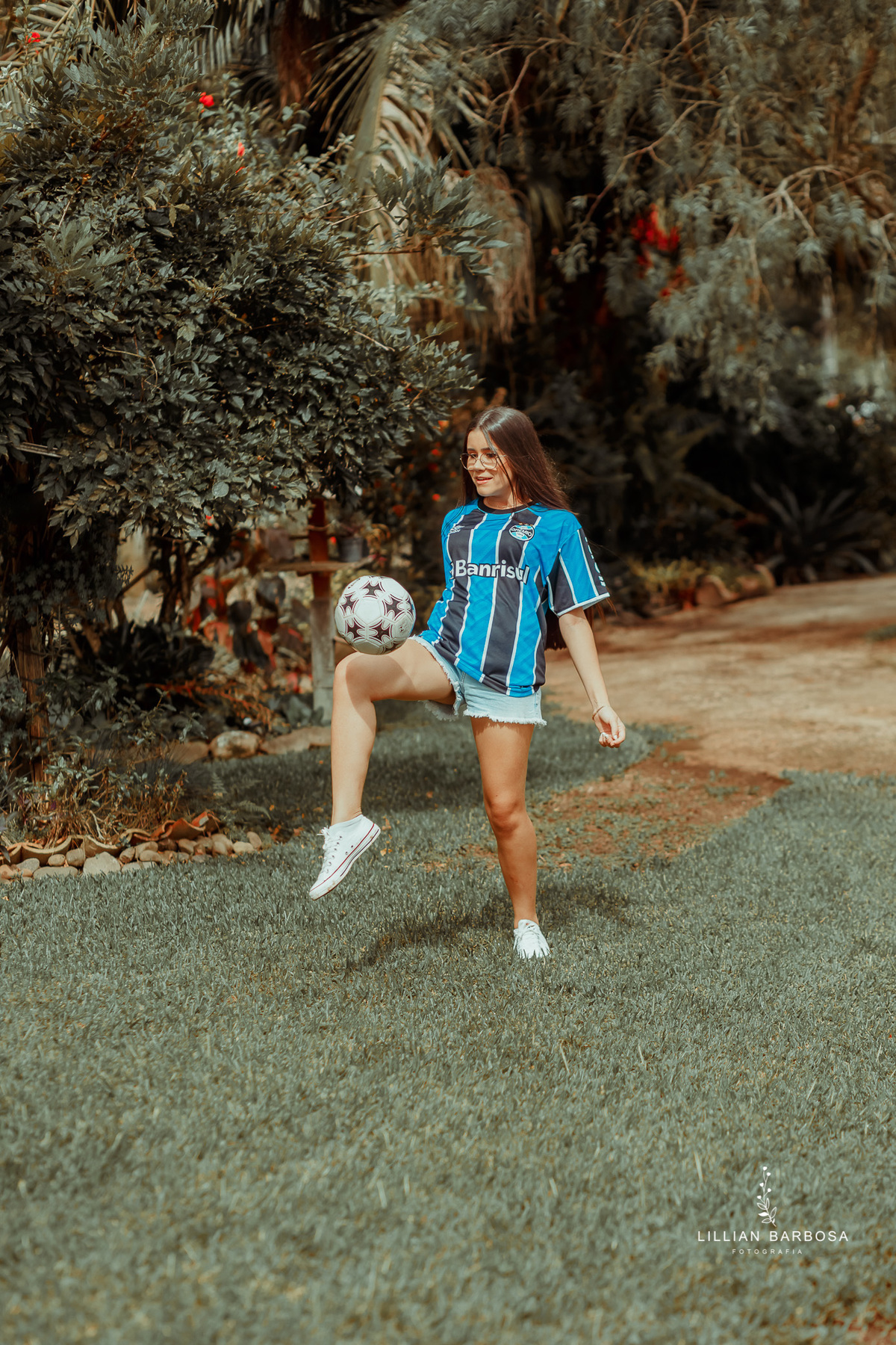 ensaio-de-15-anos-book-de-15-anos-pousada-luar-dos-canions-bom-jardim-da-serra-serra-do-rio-do-rastro-camisa-do-grêmio-bola-de-futebol-fotógrafos-de-santa-catarina-fotógrafos-de-lauro-muller-fotógrafa-de-15-anos