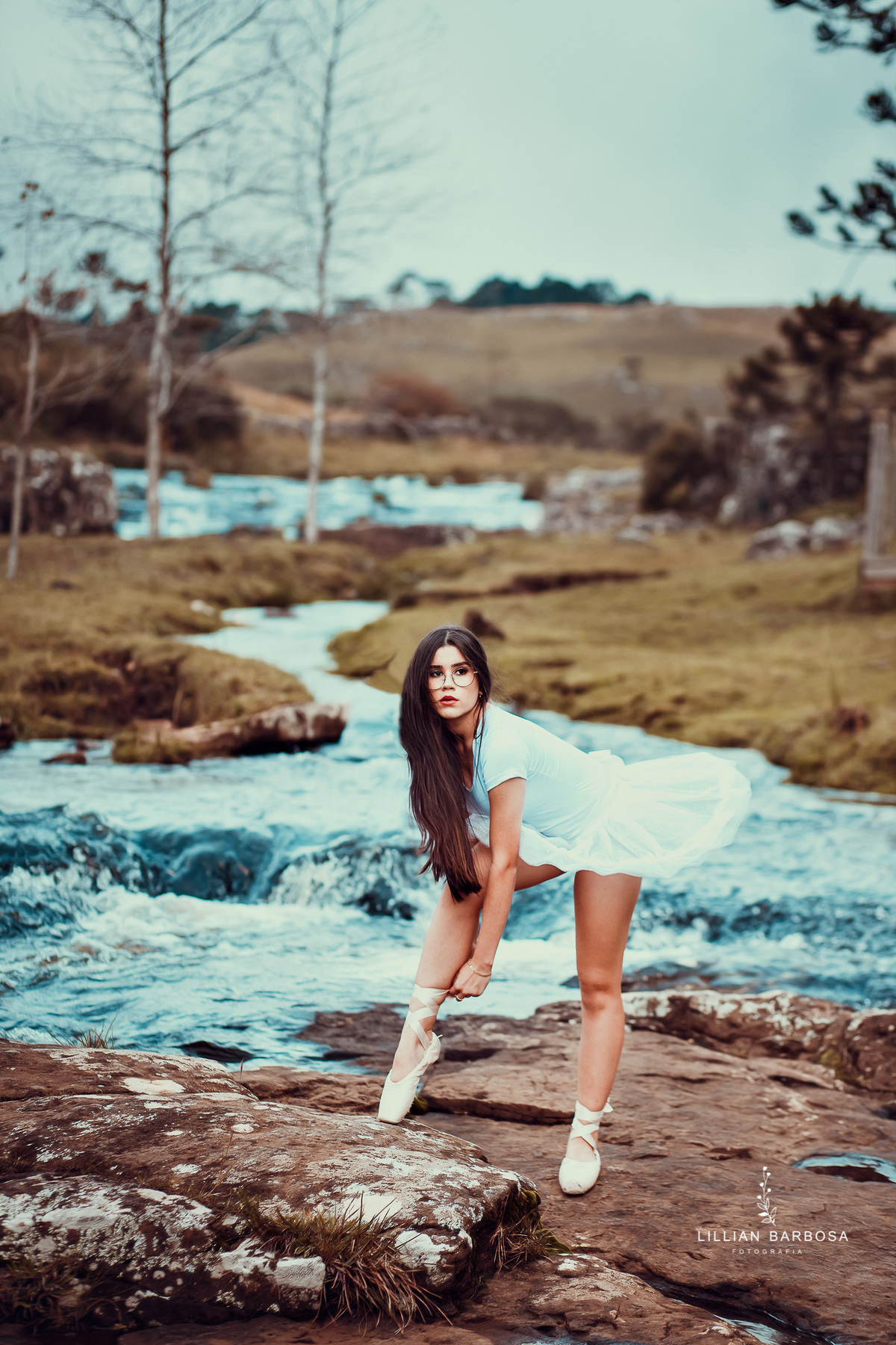 ensaio-de-15-anos-book-de-15-anos-pousada-luar-dos-canions-bom-jardim-da-serra-serra-do-rio-do-rastro-tutu-bailarina-vestido-de-bailarina-churrascaria-cascata-fotógrafos-de-santa-catarina-fotógrafos-de-lauro-muller-fotógrafa-de-15-anos