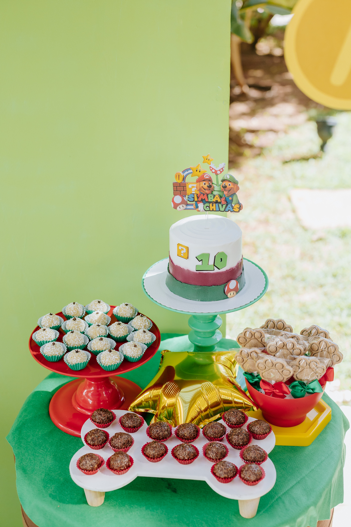 Bolo e doces, próprios para pet!