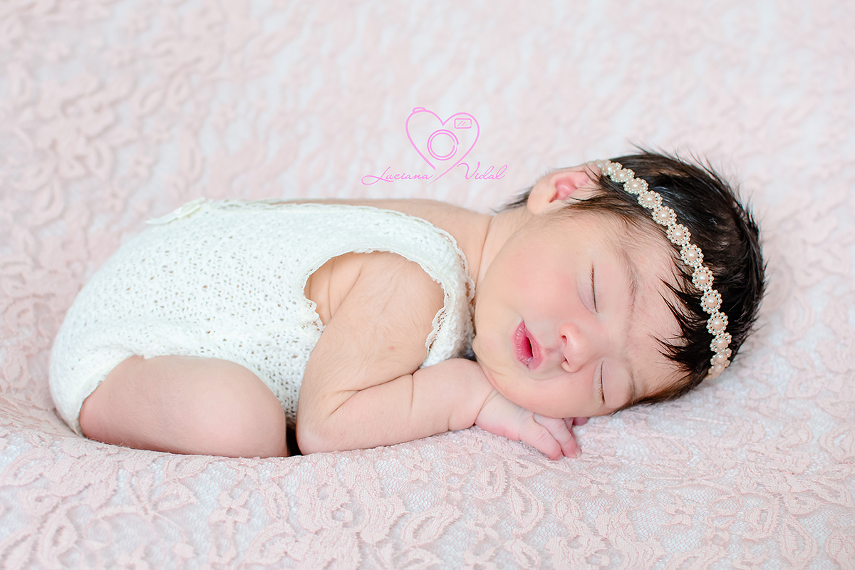 Ensaio Newborn Antonia, com 5 dias, fotografia Luciana Vidal em São Paulo, ensaio recem nascido dessa linda princesa. fotos Luciana Vidal