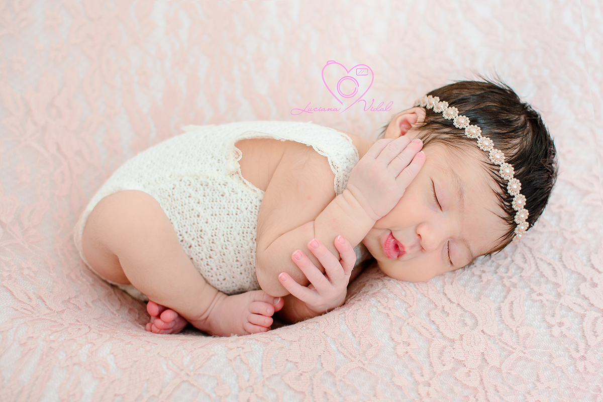 Ensaio Newborn Antonia, com 5 dias, fotografia Luciana Vidal em São Paulo, ensaio recem nascido dessa linda princesa. fotos Luciana Vidal