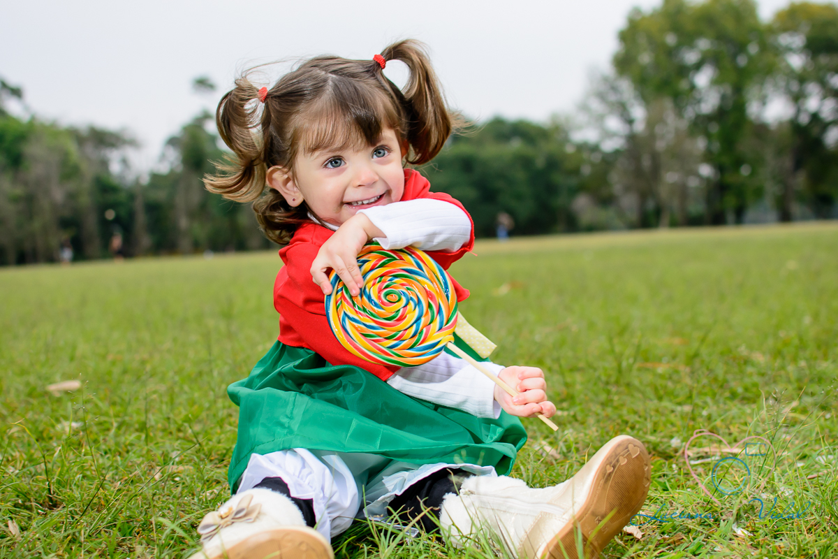 Fotografia Luciana Vidal, ensaio família, foto no parque, fotos de família, no parque Ibirapuera, em São Paulo, SP, doce preferido.