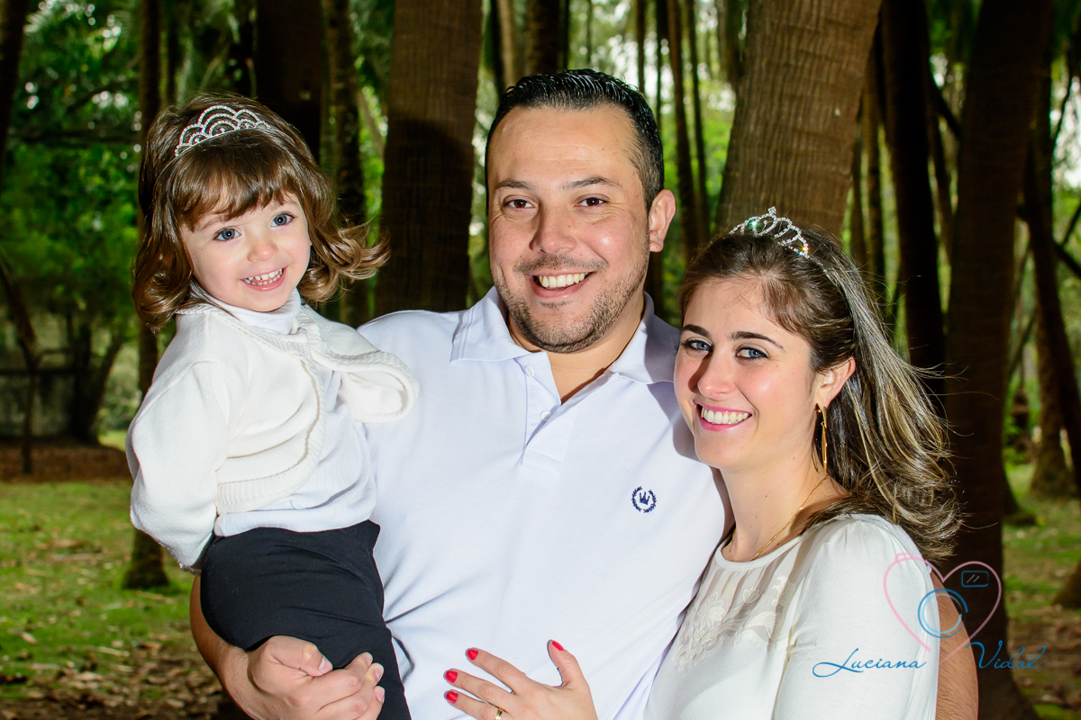 Fotografia Luciana Vidal, ensaio família, foto no parque, fotos de família, no parque Ibirapuera, em São Paulo, SP, Mel e sua linda família.