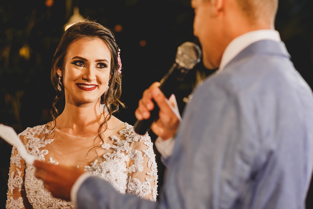 Noivo diz votos de casamento em fotografia profissional de casamento Brasília Df