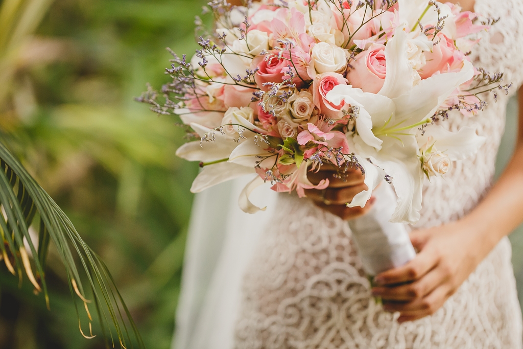 Ensaio de noiva em Zorah Beach Hotel – CE pelo fotógrafo profissional de casamentos Philipe Nogueira vestido Fernado Peixoto