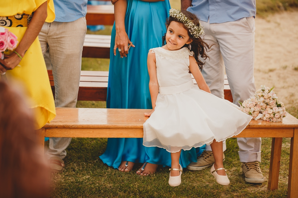 Destination Wedding cerimônia na praia no Zorah Beach Hotel Fortaleza CE em fotografia profissional de casamento fotógrafo Philipe Nogueira