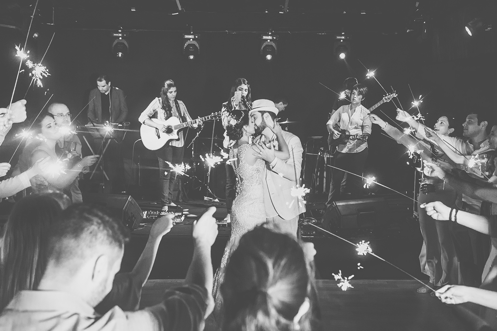 Dança do casal em festa de casamento no Zorah Beach Hotel Fortaleza CE pelo fotografo de casamento Philipe Nogueira