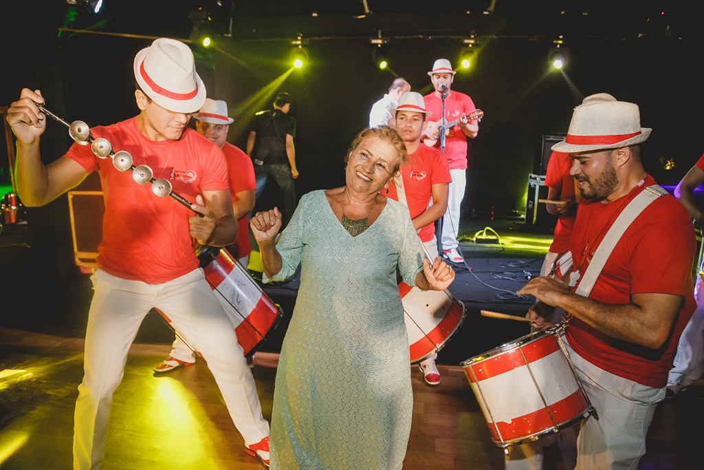 Pista de dança em festa de casamento no Zorah Beach Hotel Fortaleza CE pelo fotografo profissional de casamento Philipe Nogueira