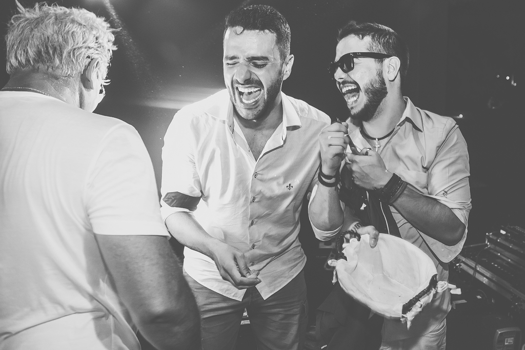 Pista de dança em festa de casamento no Zorah Beach Hotel Fortaleza CE pelo fotografo profissional de casamento Philipe Nogueira