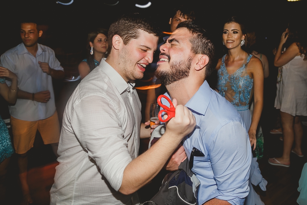 Pista de dança em festa de casamento no Zorah Beach Hotel Fortaleza CE pelo fotografo profissional de casamento Philipe Nogueira