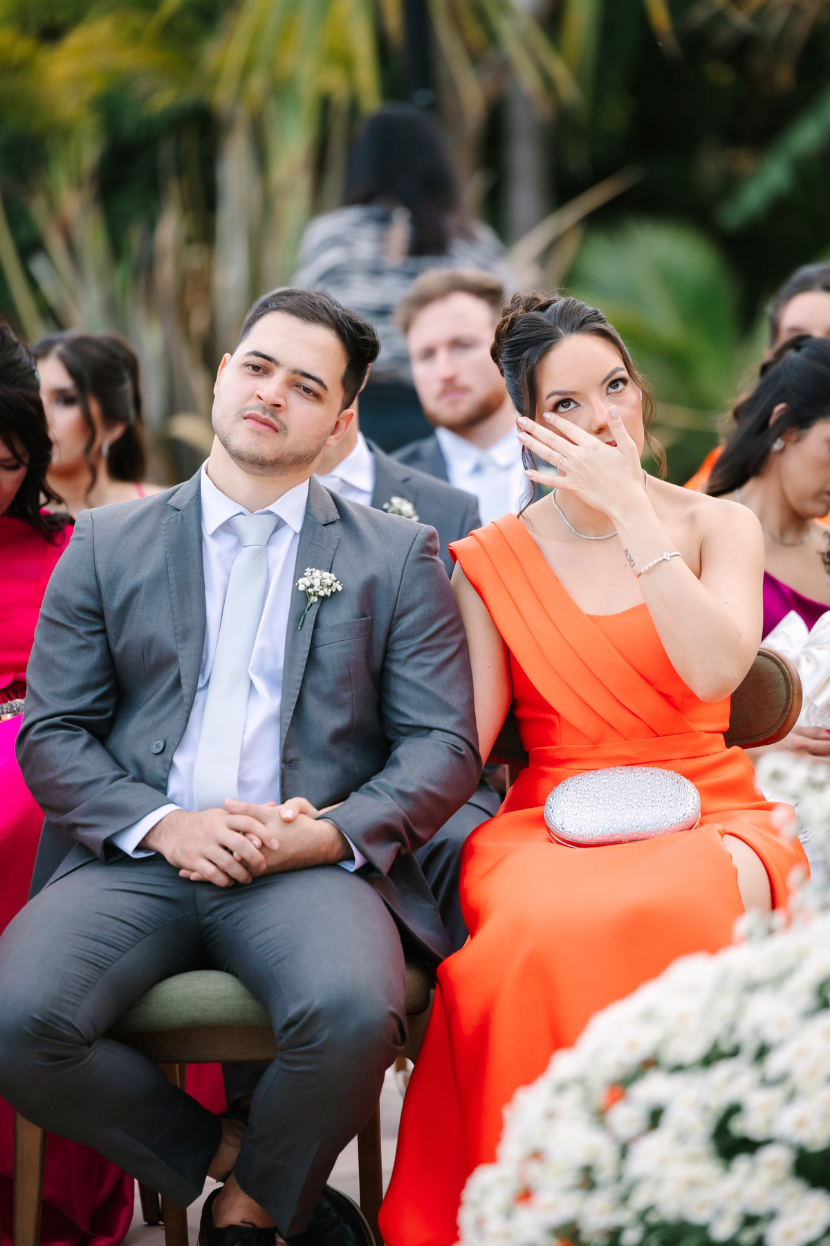 Casamento da Flávia e do Gabriel no Villa Bé, Brasília DF. Vestido Pérola Noivas, decoração Taylla Bastos, penteado Andrezza Penteados e make Letícia Monteiro. Cerimônia ao pôr do sol com atmosfera romântica e elegante.