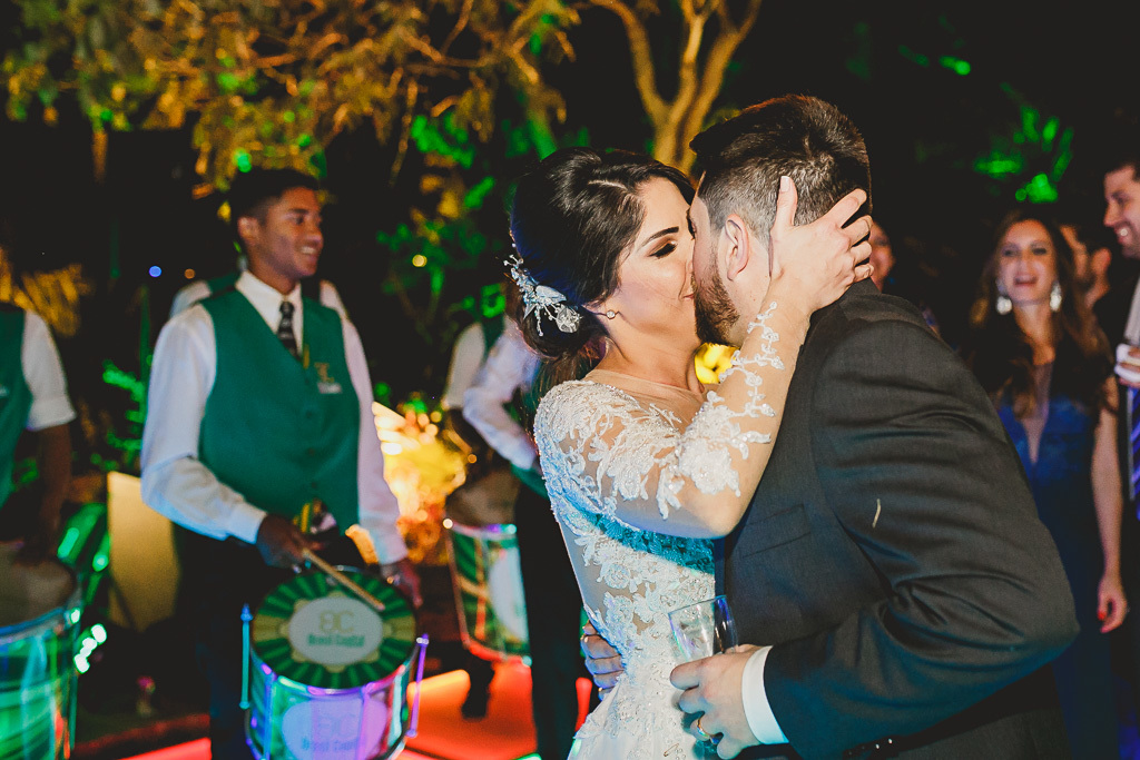 Brasil Capital Samba Show em Pista de dança de casamento no Salão de festas Villa Giardini fotógrafo profissional Brasília Df