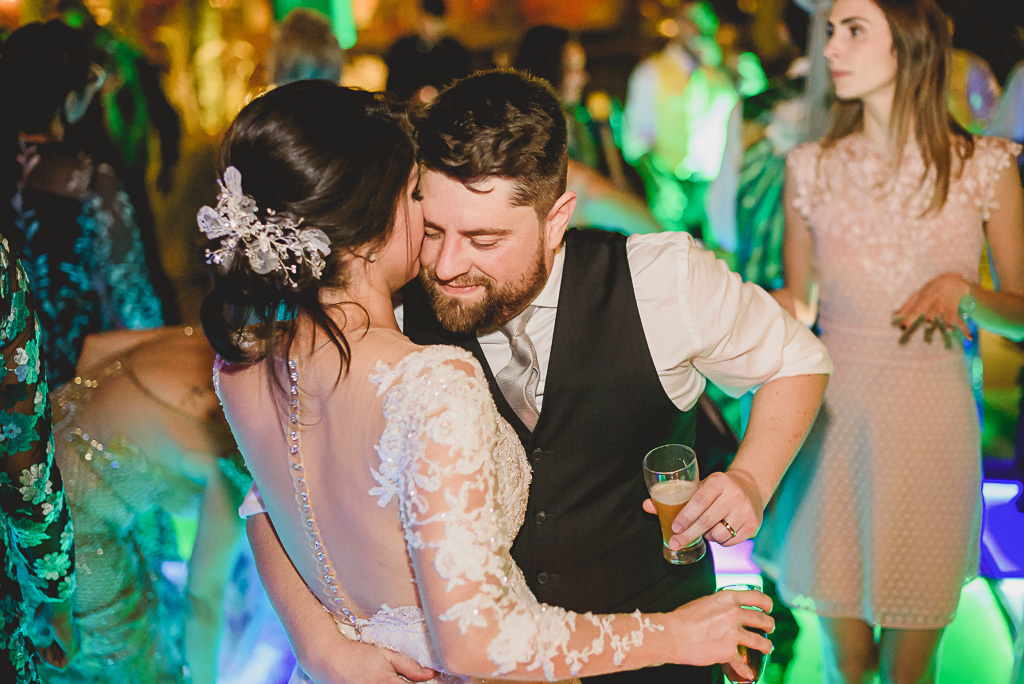 Escola de samba em Pista de dança de casamento no Salão de festas Villa Giardini fotógrafo profissional Brasília Df