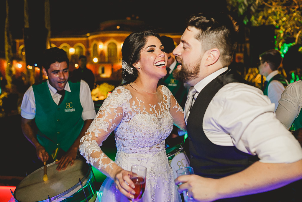 Pista de dança em mini festa de casamento no Salão de festas Villa Giardini fotógrafo profissional Brasília Df
