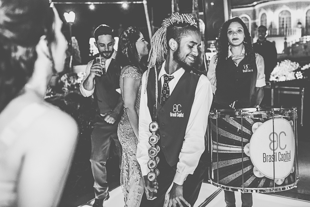 Pista de dança em mini festa de casamento no Salão de festas Villa Giardini fotógrafo profissional Brasília Df