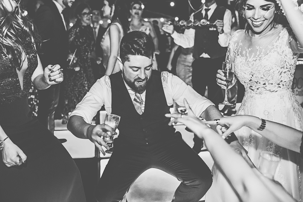 Pista de dança em mini festa de casamento no Salão de festas Villa Giardini fotógrafo profissional Brasília Df