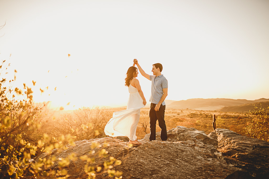 Noivos em sessão pré casamento  em Pirenópolis Go
