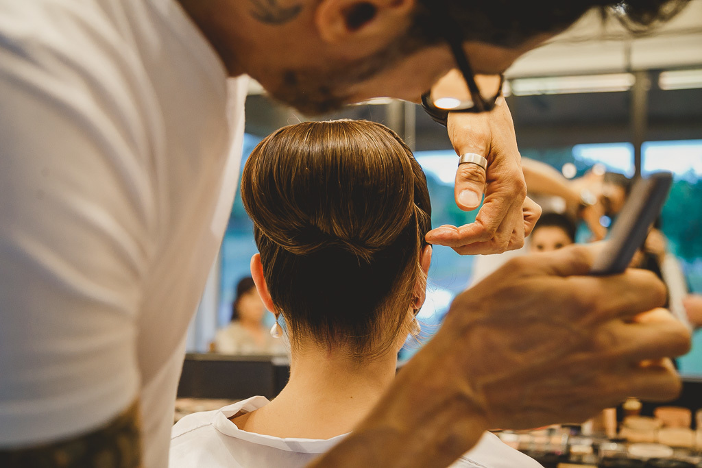 Making of de noiva no salão Ricardo Maia pelo fotógrafo profissional de casamentos Philipe Nogueira vestido Ateliê Debora Morais Brasília Df