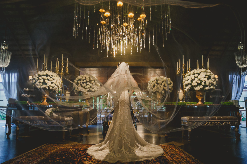 Ensaio de noiva na decoração Patú Anú pelo fotógrafo profissional de casamento Philipe Nogueira vestido Ateliê Debora Morais Brasília Df