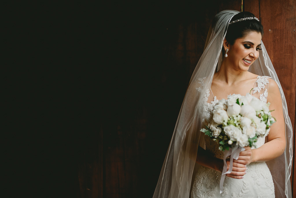 Ensaio de noiva na decoração Patú Anú pelo fotógrafo profissional de casamento Philipe Nogueira vestido Ateliê Debora Morais Brasília Df