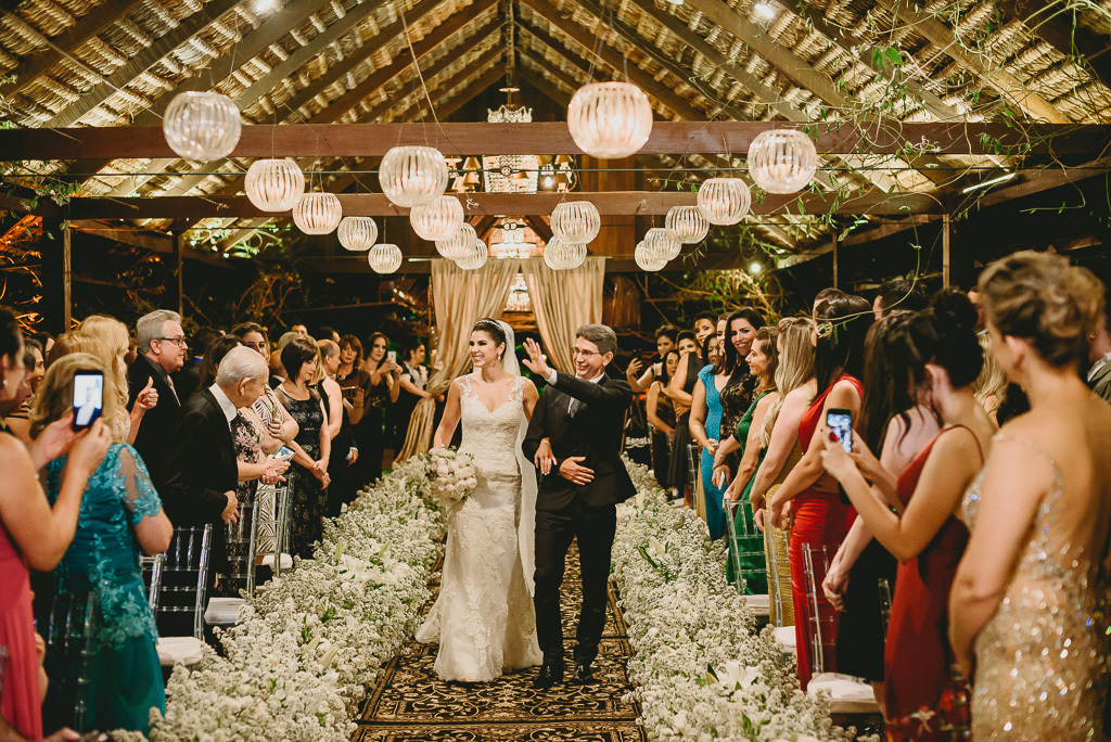 Entrada de noiva na cerimônia no Patú Anú Park Way Brasília Df