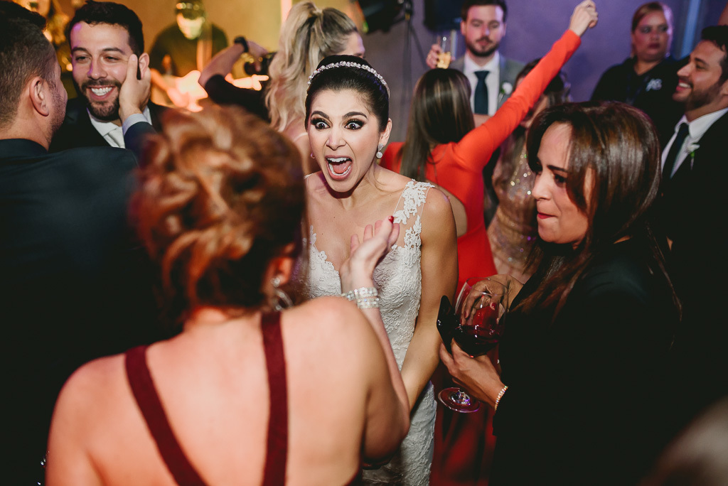 Pista de dança em festa de casamento no Salão de festas Patú Anú Park Way Brasília Df pelo fotografo profissional de casamento Philipe Nogueira