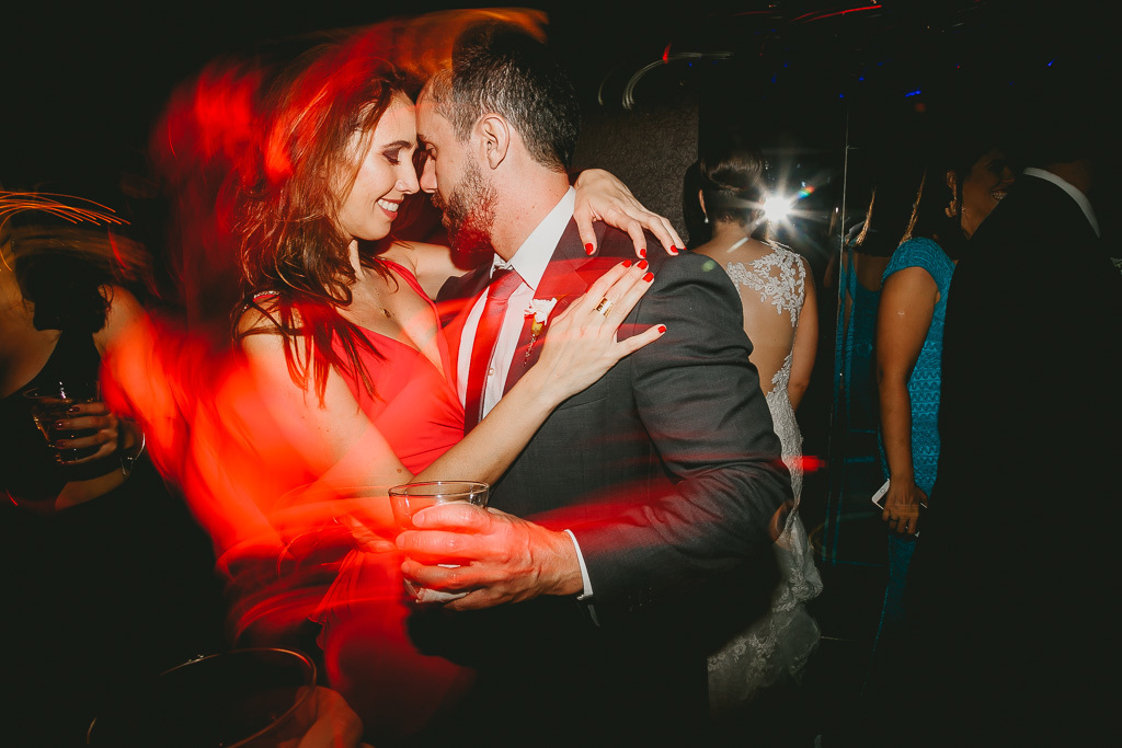 Pista de dança em festa de casamento no Salão de festas Patú Anú Park Way Brasília Df pelo fotografo profissional de casamento Philipe Nogueira