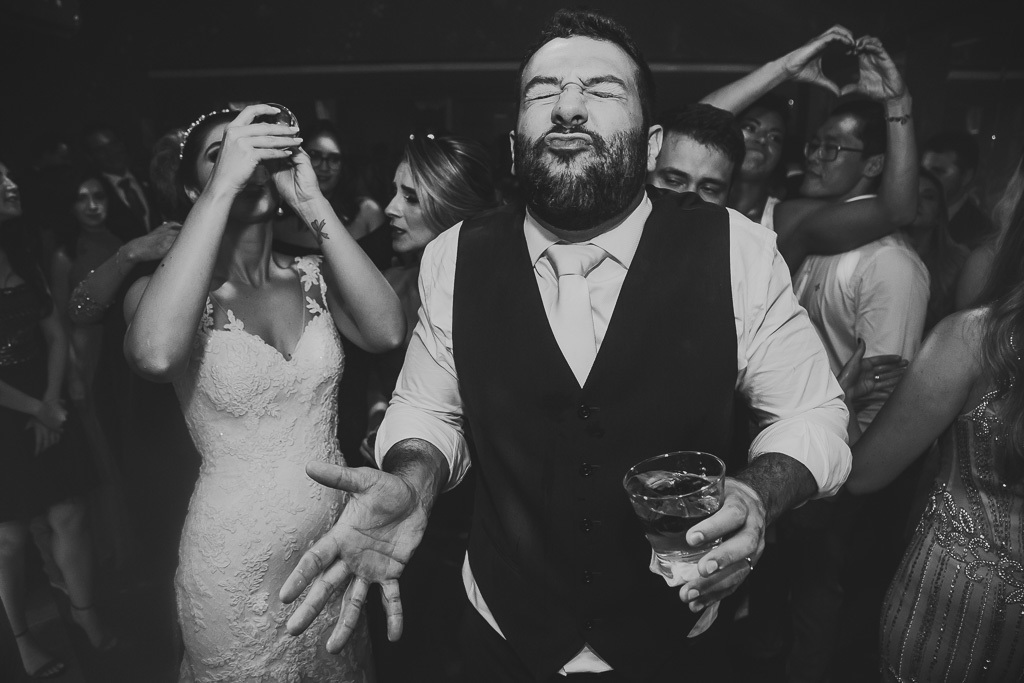 Pista de dança em festa de casamento no Salão de festas Patú Anú Park Way Brasília Df pelo fotografo profissional de casamento Philipe Nogueira