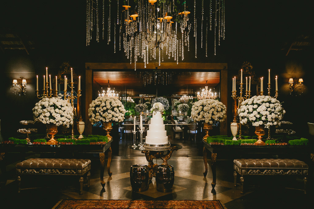 Decoração de mesa do bolo no Salão de festas Patú Anú Park Way Brasília Df