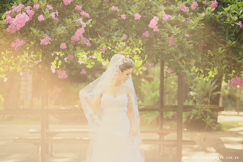 Ensaio de Noiva Brasília, Ensaio Fotográfico, Previa de Noiva, Prévia de noiva no Jardim Botanico, Vestido de Noiva, Buque de perolas, Ensaio em Local Diferente, Fotos Criativas, Fotografo de casamento Df, Fotografo de Casamento Profi