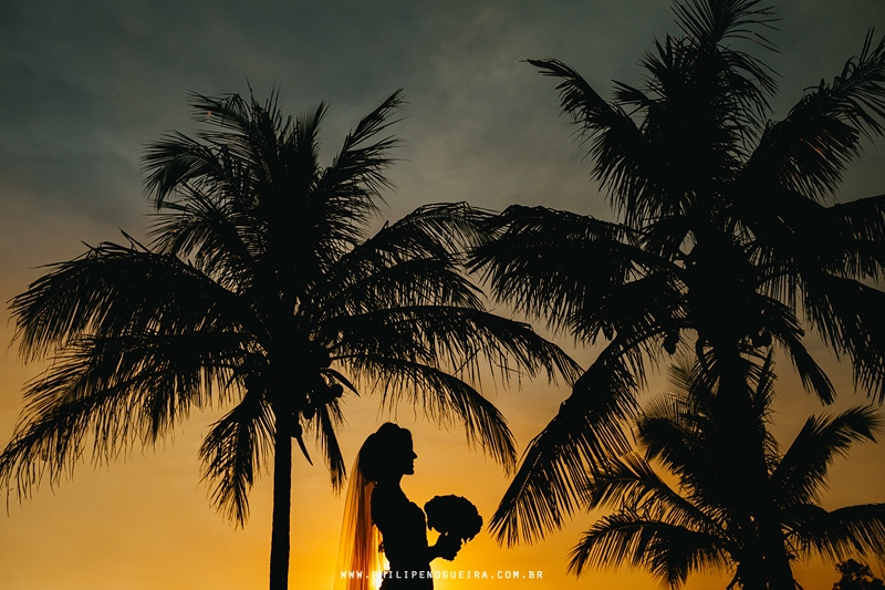 Ensaio de Noiva Brasília, Ensaio Fotográfico, Noiva de Botas, Noiva com Cavalo, Previa de Noiva, Prévia de noiva no Haras do Morro, Vestido de Noiva, Véu de Noiva, Debora Moraes Brasília, Ensaio de Noiva em Local Diferen