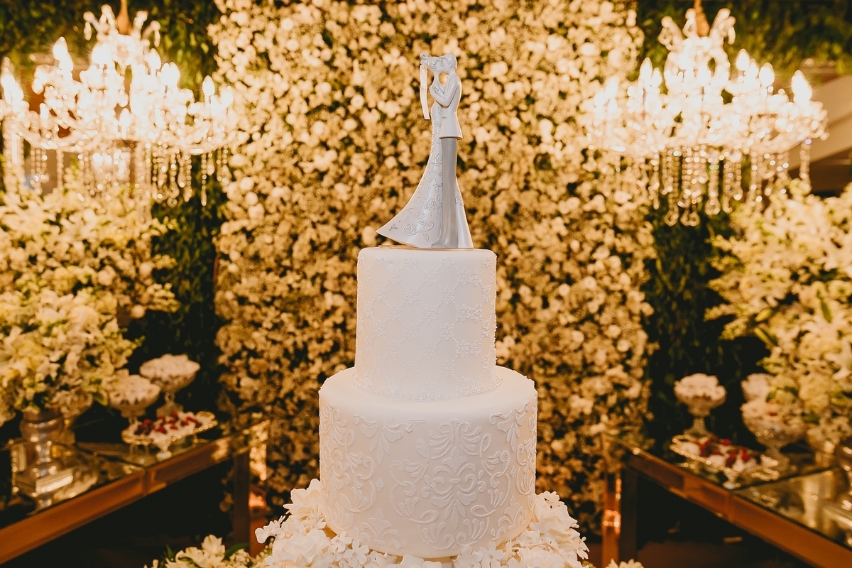 Decoração de casamento verde e branco no Salão de festas Porto Vittoria Brasília Df por Erika Magalhães 