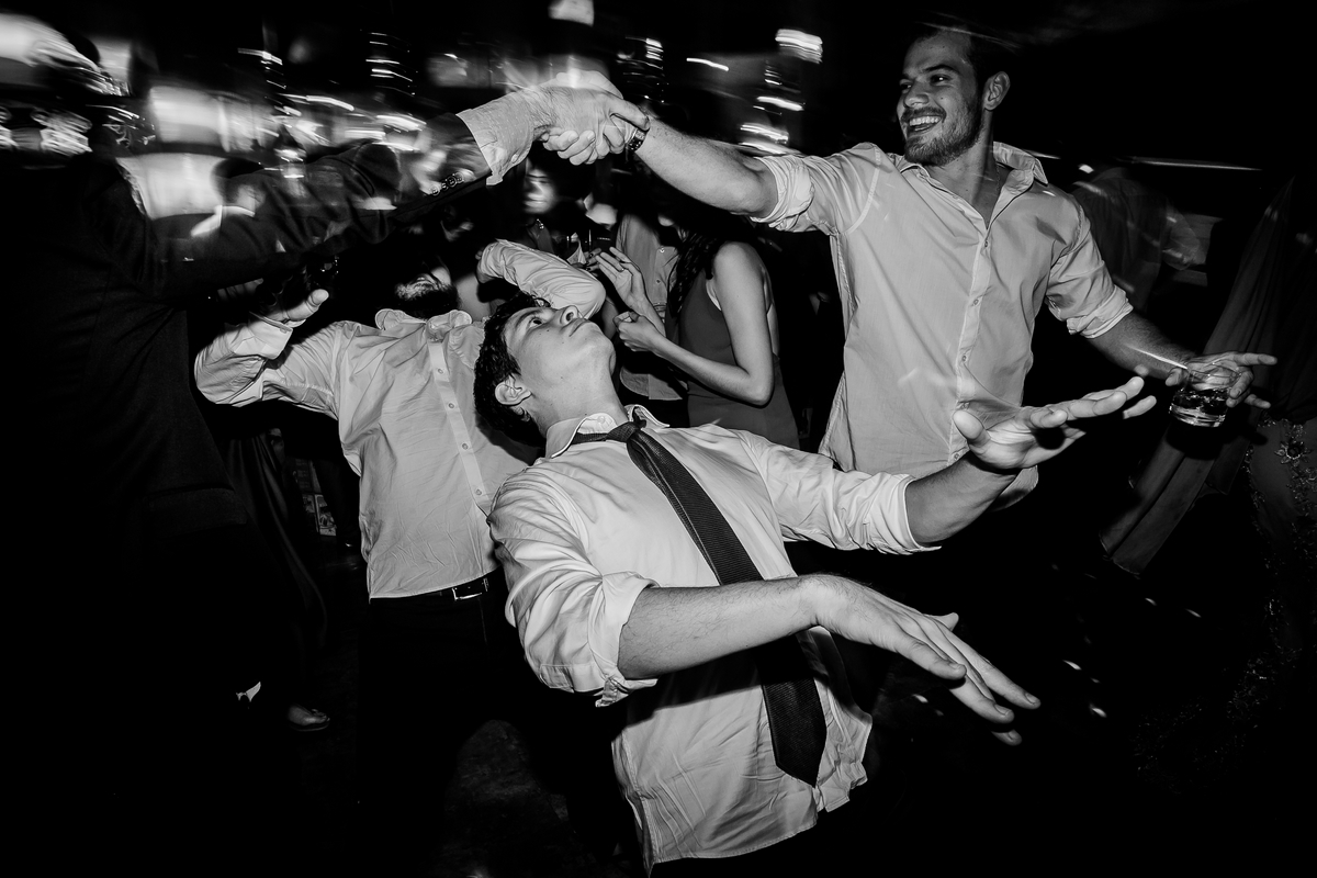 Pista de dança em festa de casamento Boho chic no Salão de festas Villa Giardini banda soda sound fotógrafo profissional Brasília Df