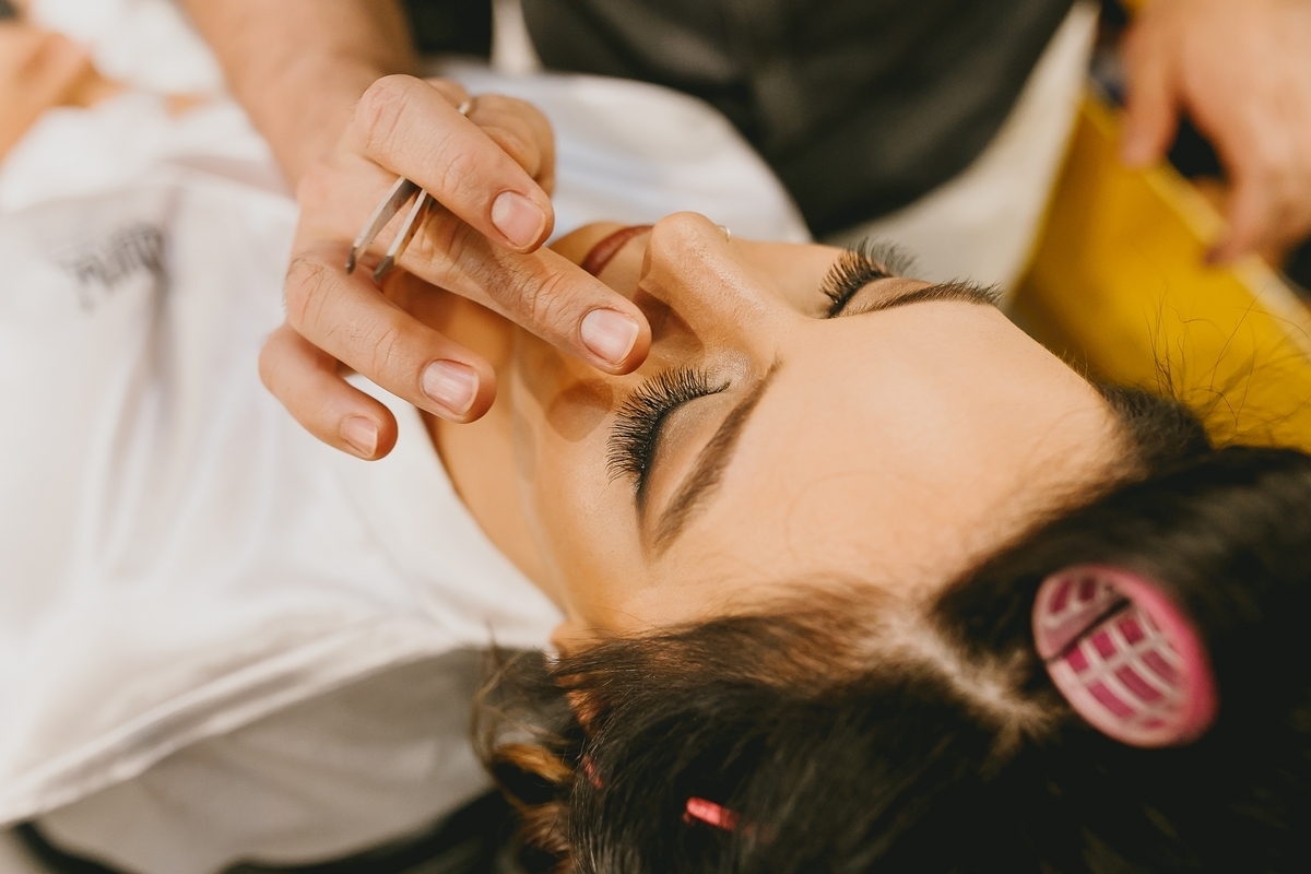 Making of de noiva no salão Lounge pelo fotógrafo profissional de casamentos Philipe Nogueira vestido Ateliê Fernando Peixoto Brasília Df