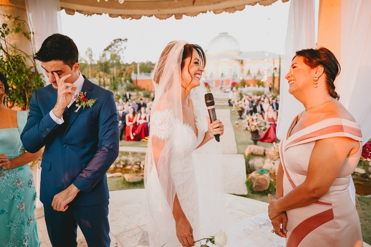 Fotografia profissional criativa de casamento boho chic fotógrafo Philipe Nogueira no Villa Giardini Brasília Df