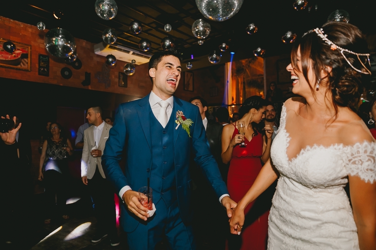 Pista de dança em festa de casamento Boho chic no Salão de festas Villa Giardini banda soda sound fotógrafo profissional Brasília Df