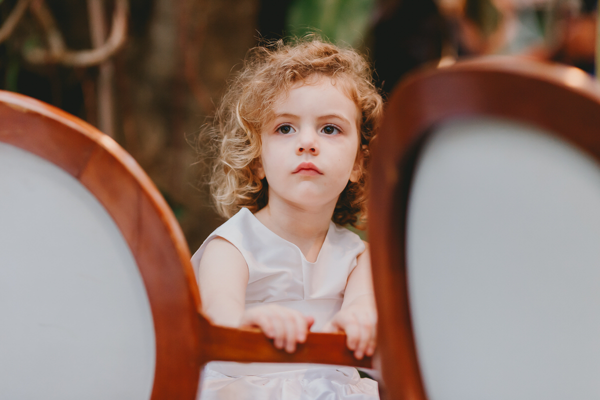 Casal de noivos na cerimônia no Patú Anú Park Way em fotografia profissional de casamento Brasília Df cerimonial de Pedro Marra 