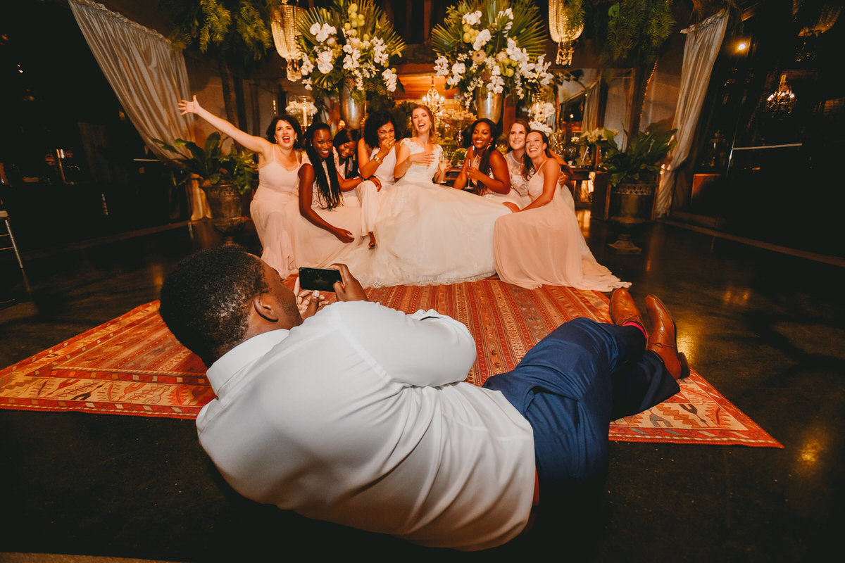Pista de dança em festa de casamento tropical no Salão de festas Patú Anú Park Way banda Brasil Capital Samba Show fotógrafo profissional Brasília Df