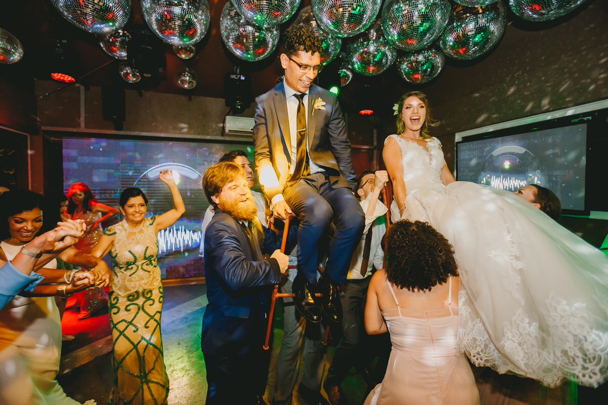 Pista de dança em festa de casamento tropical no Salão de festas Patú Anú Park Way banda Brasil Capital Samba Show fotógrafo profissional Brasília Df