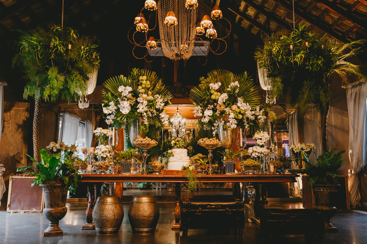 Decoração tropical botânica orgânica de festa de casamento no Salão Patú Anú Park Way Brasília Df Por Rafaela Orlandini