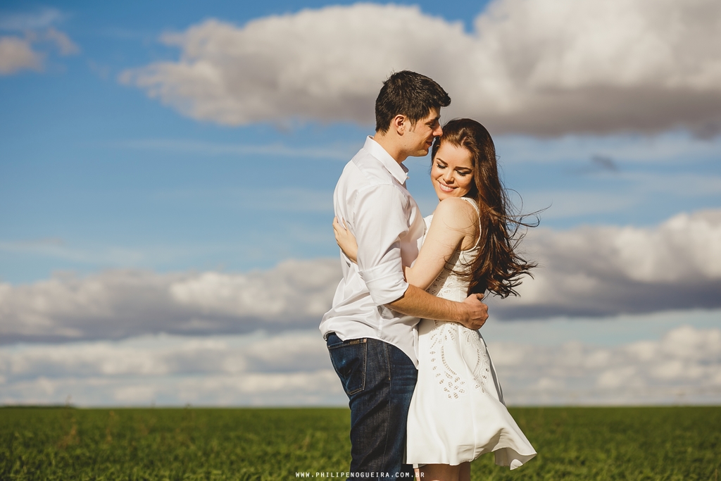 Ensaio de Casal em Brasília, Ensaio Romântico, Ensaio Fotográfico, Prévia Romântica, Fotografo de casamento Brasília Df, Fotografo de Casamento Profissional, Ensaio na Plantação, Ensaio no Campo.