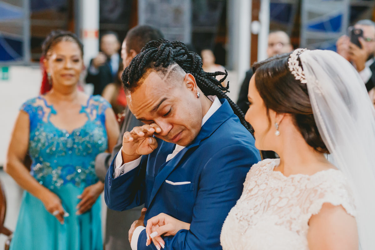 Fotos jornalísticas em casamento na Paroquia Santa Terezinha Brasília Df