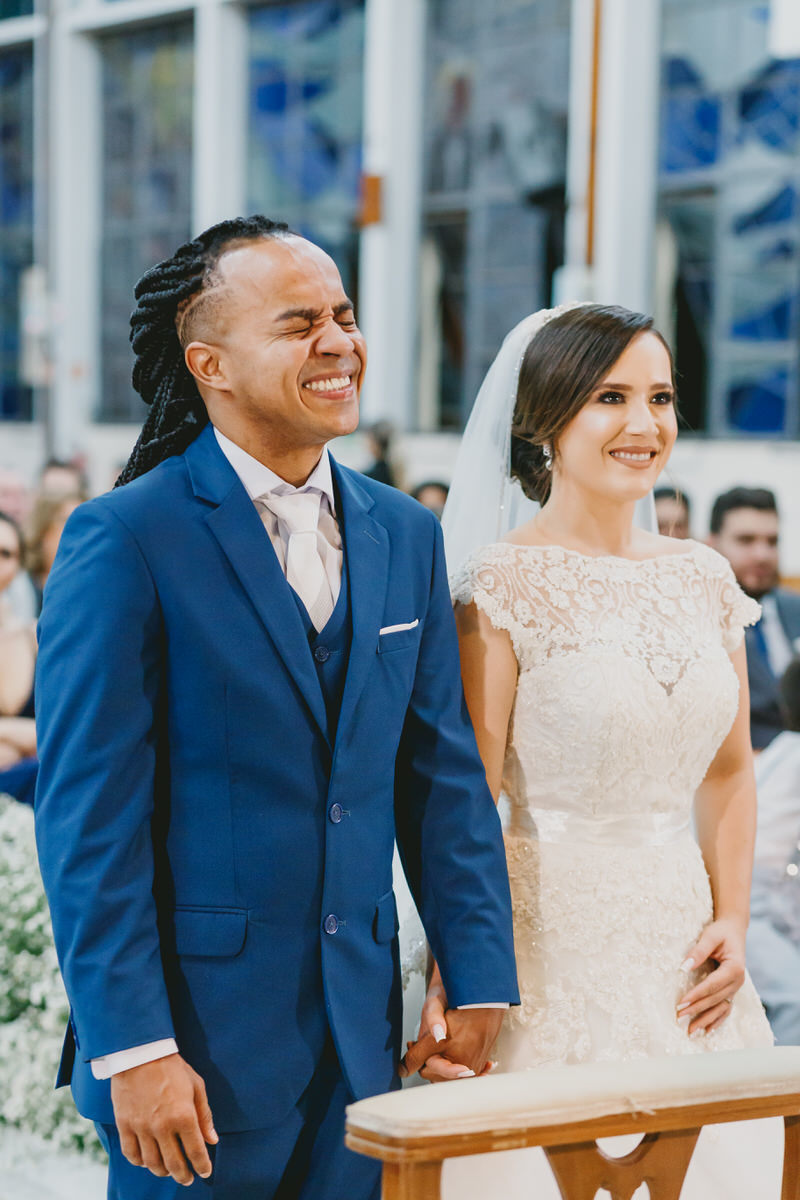 
Fotografia de casamento com noivos na cerimônia em fotografia profissional de casamento Brasília Df 