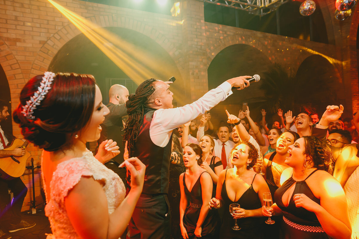 Pista de dança em festa de casamento clássico no Salão de festas Mansão dos Arcos Park Way banda casa 20 fotógrafo profissional Brasília Df